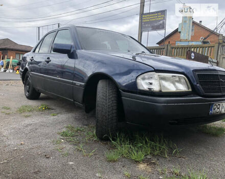 Синій Мерседес Ц-Клас, об'ємом двигуна 1.8 л та пробігом 268 тис. км за 1250 $, фото 8 на Automoto.ua