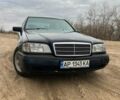 Синий Мерседес Ц-Класс, объемом двигателя 1.8 л и пробегом 444 тыс. км за 2600 $, фото 5 на Automoto.ua