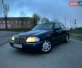 Синий Мерседес Ц-Класс, объемом двигателя 2.3 л и пробегом 422 тыс. км за 3100 $, фото 1 на Automoto.ua