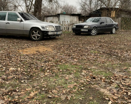 Синій Мерседес Ц-Клас, об'ємом двигуна 1.8 л та пробігом 290 тис. км за 1700 $, фото 5 на Automoto.ua