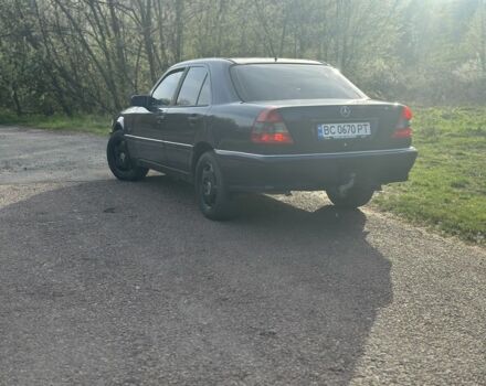 Синій Мерседес Ц-Клас, об'ємом двигуна 2.2 л та пробігом 636 тис. км за 2999 $, фото 15 на Automoto.ua