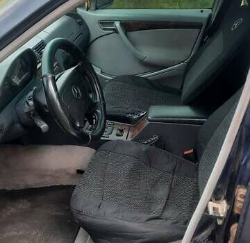 Мерседес Ц-Класс 1997 в Киеве на Automoto.ua Синий Мерседес Ц-Класс, объемом двигателя 2 л и пробегом 405 тыс. км за 2200 $, фото 27 на Automoto.ua