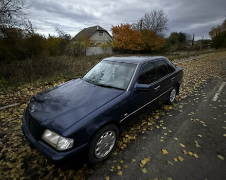Мерседес Ц-Клас 1997 у Ромнах на Automoto.ua Синій Мерседес Ц-Клас, об'ємом двигуна 2.5 л та пробігом 500 тис. км за 2999 $, фото 14 на Automoto.ua