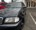 Синий Мерседес Ц-Класс, объемом двигателя 1.8 л и пробегом 233 тыс. км за 6300 $, фото 1 на Automoto.ua