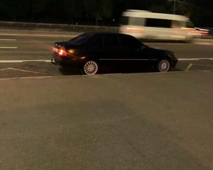 Синий Мерседес Ц-Класс, объемом двигателя 1.8 л и пробегом 330 тыс. км за 1800 $, фото 6 на Automoto.ua