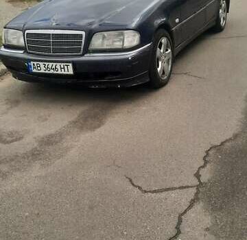 Мерседес Ц-Класс 1997 в Киеве на Automoto.ua Синий Мерседес Ц-Класс, объемом двигателя 2 л и пробегом 405 тыс. км за 2200 $, фото 19 на Automoto.ua