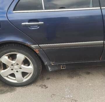 Мерседес Ц-Класс 1997 в Киеве на Automoto.ua Синий Мерседес Ц-Класс, объемом двигателя 2 л и пробегом 405 тыс. км за 2200 $, фото 9 на Automoto.ua