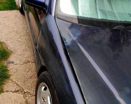 Синий Мерседес Ц-Класс, объемом двигателя 2.8 л и пробегом 330 тыс. км за 1600 $, фото 1 на Automoto.ua