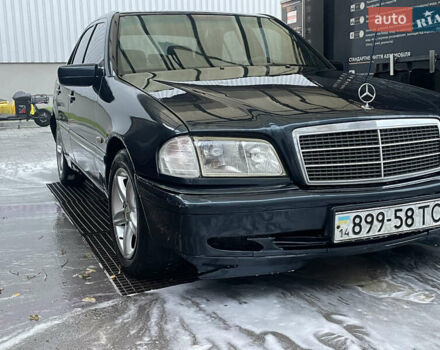 Синій Мерседес Ц-Клас, об'ємом двигуна 2.2 л та пробігом 488 тис. км за 2800 $, фото 2 на Automoto.ua