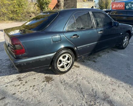 Синій Мерседес Ц-Клас, об'ємом двигуна 1.8 л та пробігом 411 тис. км за 2100 $, фото 2 на Automoto.ua