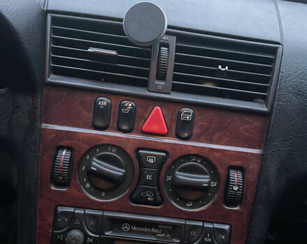 Синій Мерседес Ц-Клас, об'ємом двигуна 2.2 л та пробігом 488 тис. км за 2800 $, фото 20 на Automoto.ua