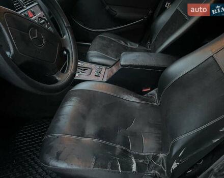 Синій Мерседес Ц-Клас, об'ємом двигуна 2.2 л та пробігом 488 тис. км за 2800 $, фото 17 на Automoto.ua