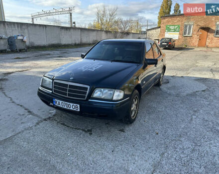 Синій Мерседес Ц-Клас, об'ємом двигуна 1.8 л та пробігом 411 тис. км за 2100 $, фото 5 на Automoto.ua