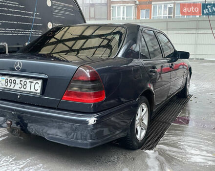 Синій Мерседес Ц-Клас, об'ємом двигуна 2.2 л та пробігом 488 тис. км за 2800 $, фото 4 на Automoto.ua