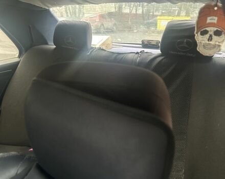 Синій Мерседес Ц-Клас, об'ємом двигуна 1.8 л та пробігом 200 тис. км за 1538 $, фото 6 на Automoto.ua