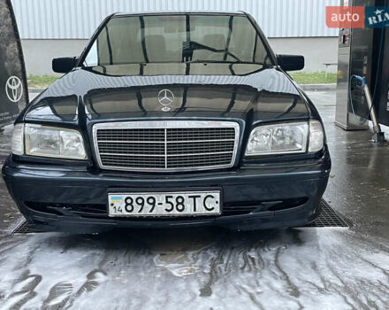 Синій Мерседес Ц-Клас, об'ємом двигуна 2.2 л та пробігом 488 тис. км за 2800 $, фото 1 на Automoto.ua