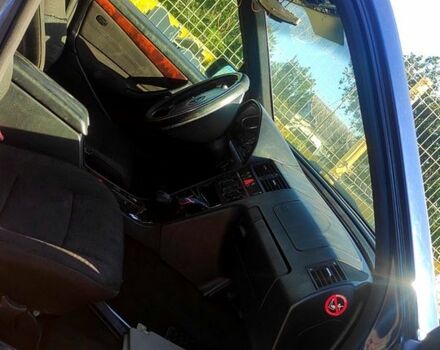 Синий Мерседес Ц-Класс, объемом двигателя 2.8 л и пробегом 330 тыс. км за 1600 $, фото 6 на Automoto.ua