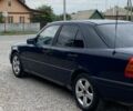 Синий Мерседес Ц-Класс, объемом двигателя 1.8 л и пробегом 240 тыс. км за 2100 $, фото 2 на Automoto.ua