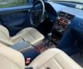 Синий Мерседес Ц-Класс, объемом двигателя 1.8 л и пробегом 350 тыс. км за 1850 $, фото 2 на Automoto.ua