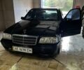 Синій Мерседес Ц-Клас, об'ємом двигуна 2.2 л та пробігом 250 тис. км за 3700 $, фото 1 на Automoto.ua
