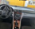 Синій Мерседес Ц-Клас, об'ємом двигуна 2 л та пробігом 343 тис. км за 4700 $, фото 6 на Automoto.ua