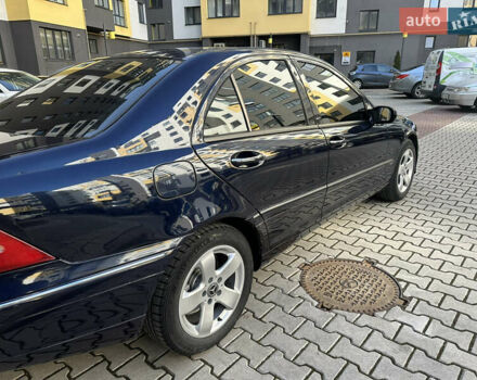 Мерседес Ц-Клас 2000 у Івано-Франківську на Automoto.ua Синій Мерседес Ц-Клас, об'ємом двигуна 2 л та пробігом 250 тис. км за 4000 $, фото 10 на Automoto.ua