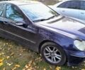 Синій Мерседес Ц-Клас, об'ємом двигуна 2.2 л та пробігом 330 тис. км за 2900 $, фото 9 на Automoto.ua