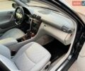 Синий Мерседес Ц-Класс, объемом двигателя 2 л и пробегом 280 тыс. км за 2799 $, фото 7 на Automoto.ua