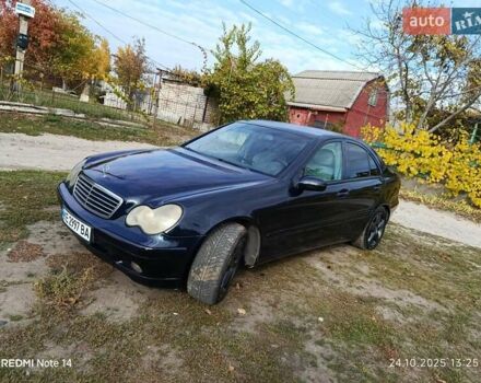 Мерседес Ц-Клас 2000 у Кам'янське (Дніпродзержинськ) на Automoto.ua Синій Мерседес Ц-Клас, об'ємом двигуна 2.15 л та пробігом 330 тис. км за 4450 $, фото 10 на Automoto.ua