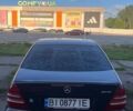 Синій Мерседес Ц-Клас, об'ємом двигуна 2 л та пробігом 400 тис. км за 3000 $, фото 5 на Automoto.ua