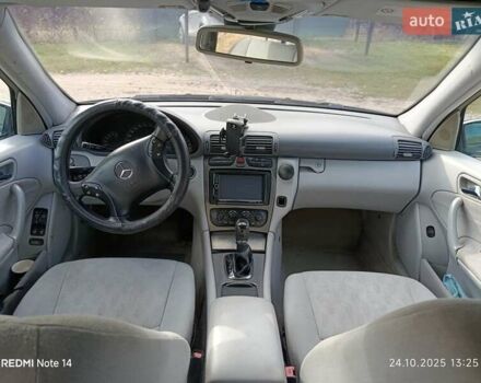 Мерседес Ц-Клас 2000 у Кам'янське (Дніпродзержинськ) на Automoto.ua Синій Мерседес Ц-Клас, об'ємом двигуна 2.15 л та пробігом 330 тис. км за 4450 $, фото 9 на Automoto.ua
