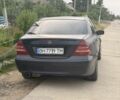 Синій Мерседес Ц-Клас, об'ємом двигуна 2 л та пробігом 340 тис. км за 3800 $, фото 1 на Automoto.ua