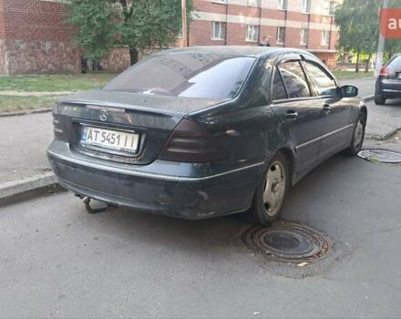 Синій Мерседес Ц-Клас, об'ємом двигуна 2.2 л та пробігом 360 тис. км за 3250 $, фото 1 на Automoto.ua
