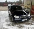 Синій Мерседес Ц-Клас, об'ємом двигуна 2 л та пробігом 300 тис. км за 4500 $, фото 1 на Automoto.ua