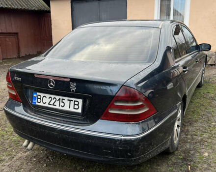 Синий Мерседес Ц-Класс, объемом двигателя 2.15 л и пробегом 394 тыс. км за 3500 $, фото 2 на Automoto.ua