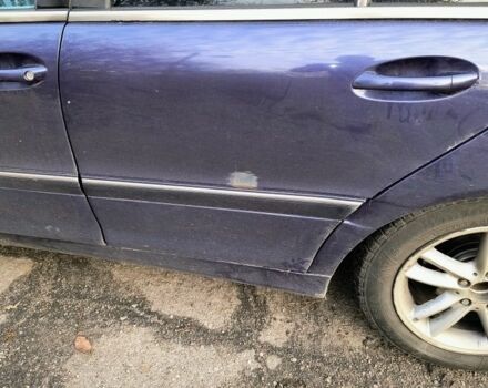 Синій Мерседес Ц-Клас, об'ємом двигуна 2.2 л та пробігом 330 тис. км за 2900 $, фото 4 на Automoto.ua