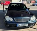 Синій Мерседес Ц-Клас, об'ємом двигуна 2 л та пробігом 343 тис. км за 4700 $, фото 5 на Automoto.ua