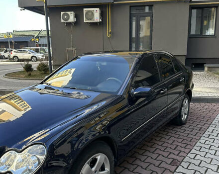 Мерседес Ц-Клас 2000 у Івано-Франківську на Automoto.ua Синій Мерседес Ц-Клас, об'ємом двигуна 2 л та пробігом 250 тис. км за 4000 $, фото 3 на Automoto.ua