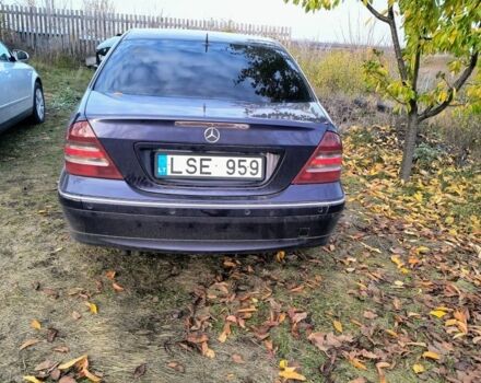 Синій Мерседес Ц-Клас, об'ємом двигуна 2.2 л та пробігом 330 тис. км за 2900 $, фото 12 на Automoto.ua