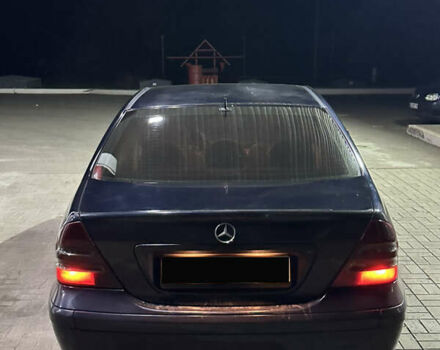 Синий Мерседес Ц-Класс, объемом двигателя 2.15 л и пробегом 563 тыс. км за 6300 $, фото 6 на Automoto.ua