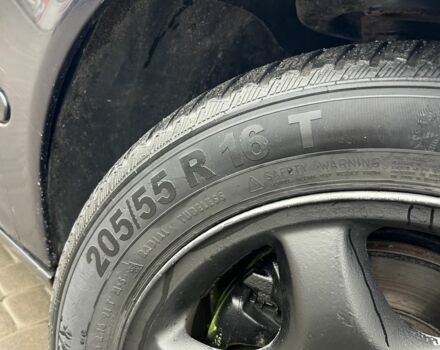 Синій Мерседес Ц-Клас, об'ємом двигуна 2 л та пробігом 320 тис. км за 2500 $, фото 6 на Automoto.ua