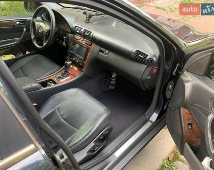 Синій Мерседес Ц-Клас, об'ємом двигуна 2.15 л та пробігом 330 тис. км за 5600 $, фото 2 на Automoto.ua