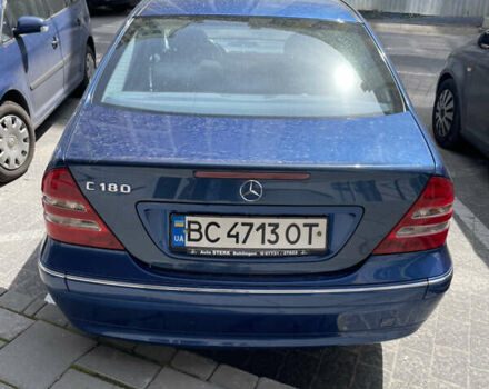 Синий Мерседес Ц-Класс, объемом двигателя 2 л и пробегом 164 тыс. км за 4500 $, фото 2 на Automoto.ua