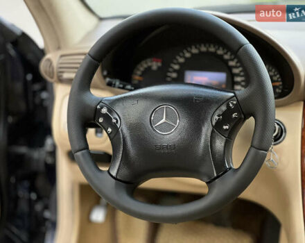 Синій Мерседес Ц-Клас, об'ємом двигуна 2 л та пробігом 295 тис. км за 3499 $, фото 16 на Automoto.ua