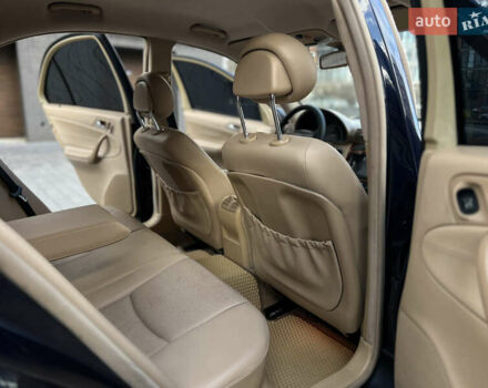 Синій Мерседес Ц-Клас, об'ємом двигуна 2 л та пробігом 295 тис. км за 3499 $, фото 18 на Automoto.ua