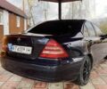 Синий Мерседес Ц-Класс, объемом двигателя 2 л и пробегом 250 тыс. км за 4250 $, фото 3 на Automoto.ua