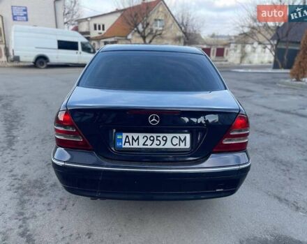 Синий Мерседес Ц-Класс, объемом двигателя 2.69 л и пробегом 380 тыс. км за 5000 $, фото 5 на Automoto.ua