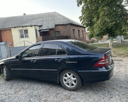 Синий Мерседес Ц-Класс, объемом двигателя 0 л и пробегом 34 тыс. км за 4650 $, фото 2 на Automoto.ua