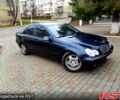 Синій Мерседес Ц-Клас, об'ємом двигуна 2 л та пробігом 268 тис. км за 4100 $, фото 6 на Automoto.ua