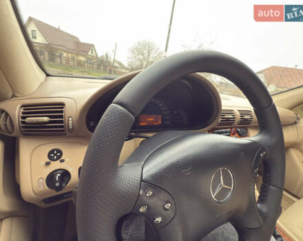 Синій Мерседес Ц-Клас, об'ємом двигуна 2 л та пробігом 305 тис. км за 4000 $, фото 21 на Automoto.ua